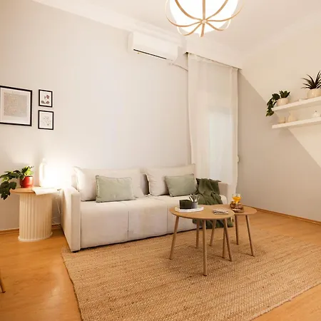 דירה Modern 2br With Balcony,
