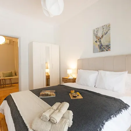 Modern 2br With Balcony, * סלוניקי