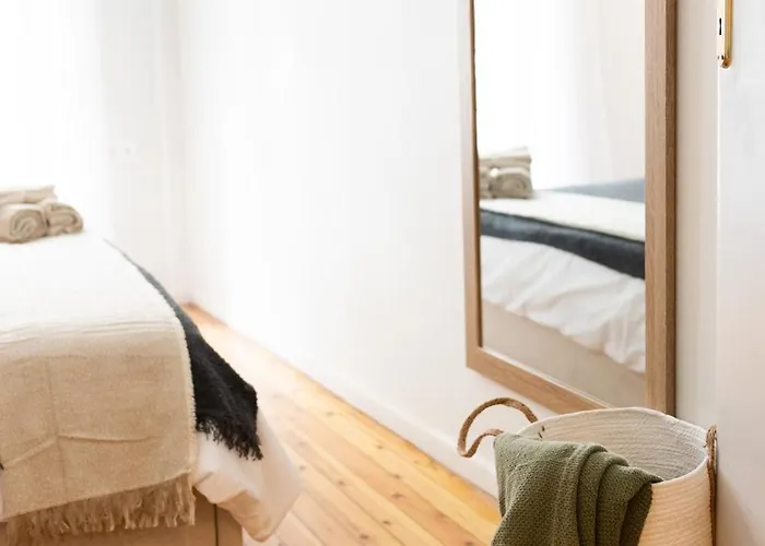 Διαμέρισμα Modern 2br With Balcony, *