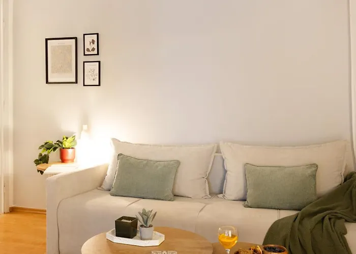 Lägenhet Modern 2br With Balcony, Thessaloníki