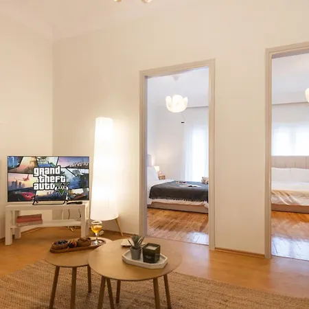 Modern 2br With Balcony, Apartment *